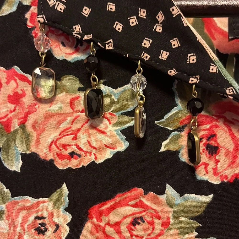 Carole Little Crop Blouse Black Floral Roses Embellished  Long Sleeves  … - Picture 5 of 12